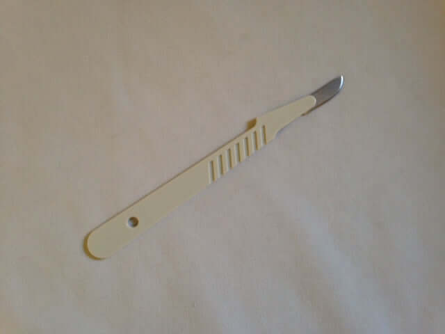 Disposable Blade Handle With Blade